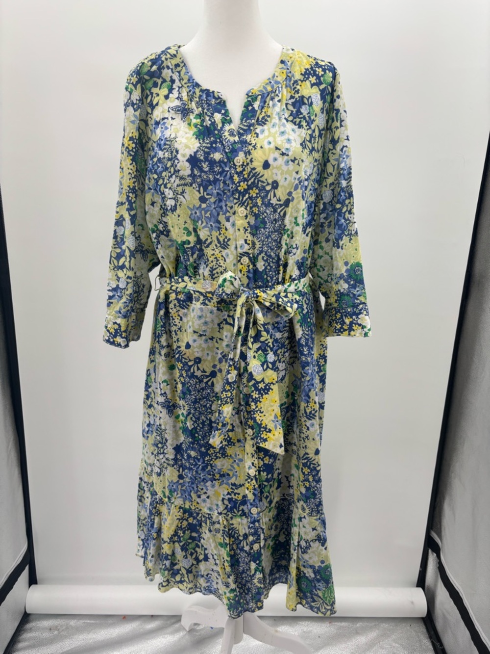 Talbots Butterfly Garden Cotton Tie-Waist Shirtdress in Blue, Yellow, Green 16WP